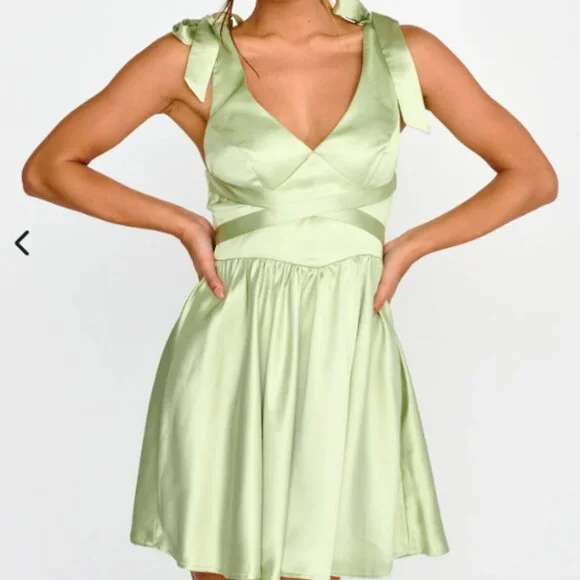Selfie Leslie | Dresses | Selfie Leslie Green Mini Dress M | Poshmark Selfie Leslie | Dresses | Selfie Leslie Green Mini Dress M | Poshmark